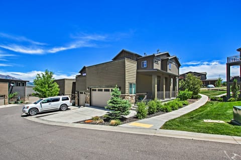 Edgewater Townhome ~ 7 Mi to Snowbasin Resort Apartment in Utah