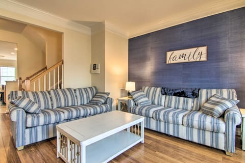 Resort-Style Retreat w/ Beach Access in Ocean City Apartment in Ocean City