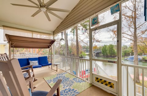 Weeki Wachee River Home on Main River by Park! House in Spring Hill