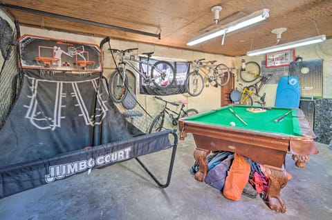 Walk to Arkansas Riverwalk Trail: Cañon City Home House in Canon City