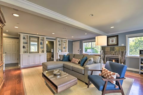 Designer Apartment < 1 Mile to Downtown San Rafael Apartment in San Rafael