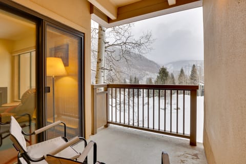 Shuttle to Vail Resort: Condo w/ Hot Tub Access Apartment in Vail