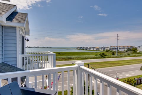 Ocean Block retreat w/5 Balconies in Bethany Beach House in Sussex County