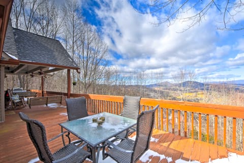 Home w/ Spacious Deck, BBQ, Game Room & Lake Views House in Chatuge Lake