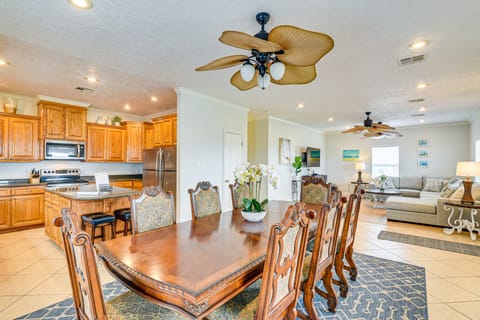 Walk to Shore: Crystal Beach Family Home w/ Deck! House in Bolivar Peninsula