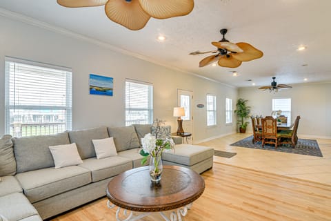 Walk to Shore: Crystal Beach Family Home w/ Deck! House in Bolivar Peninsula