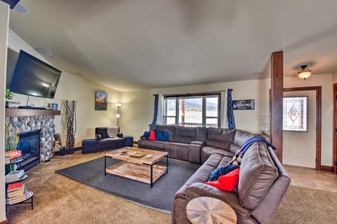 2 Mi to Hot Springs: Nathrop Gem w/ Fire Pit House in Park County