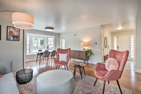 Home w/ Office + Yard: 25 Mi to Downtown Chicago! House in Illinois