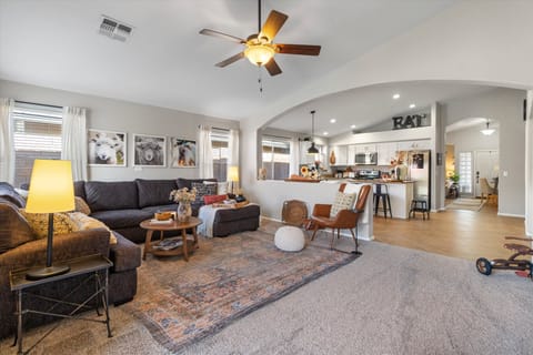 Maricopa Home <1 Mile to The Duke Golf Course! House in Maricopa