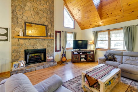 Smoky Mountain Cabin w/ Fire Pit: Hike & Fish! House in Tennessee