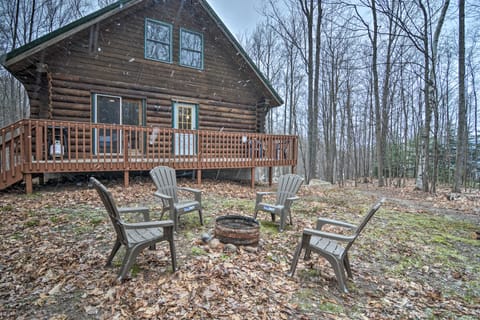 Secluded Gaylord Cabin w/ Deck, Fire Pit & Grill! House in Michigan
