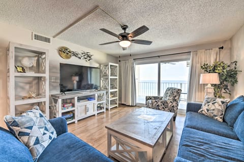 Beachfront PCB Escape w/ Free Beach Chair Services Apartment in Lower Grand Lagoon