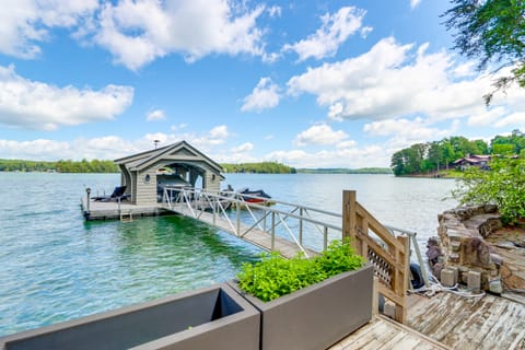 Waterfront Escape on Blue Ridge Lake w/ Dock! House in Blue Ridge Lake