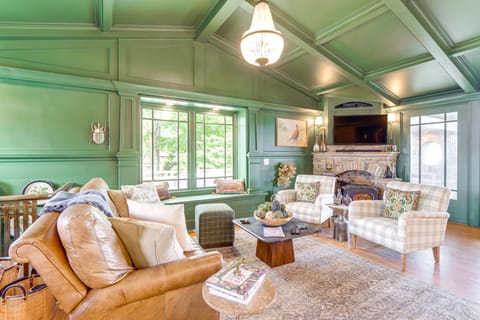 Waterfront Escape on Blue Ridge Lake w/ Dock! House in Blue Ridge Lake