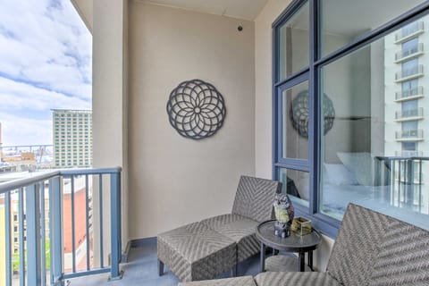 San Diego Condo w/ Balcony, Views & Gym Access Apartment in Gaslamp Quarter