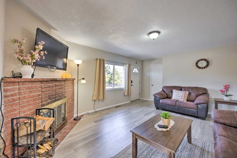 Hike, Bike & Fish: Gem w/ Hot Tub in Woodland Park House in Woodland Park