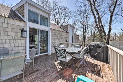 Lake View! Family Resort Retreat in Osage Beach House in Lake of the Ozarks