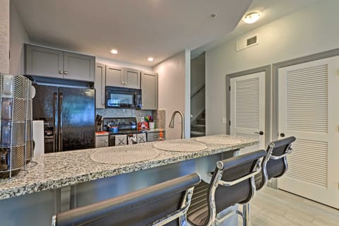 10 Mi to Disney: Venetian Bay Villages Retreat Apartment in Kissimmee