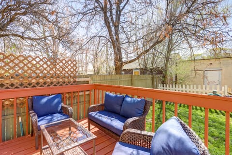 Charming Montrose Family Home: Block to Downtown! House in Montrose