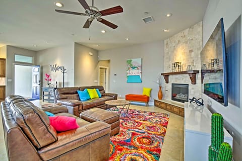 Adobe Escape w/ Private Spa & Pool in La Quinta! House in La Quinta