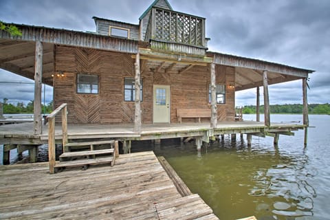 Secluded Angler's Haven - Boat + Fish! House in Arkansas