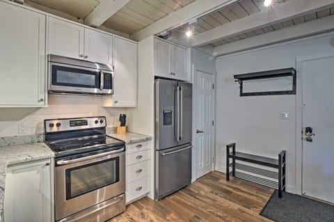 Cozy Silverthorne Condo: Ski, Hike & Golf Nearby! Apartment in Wildernest