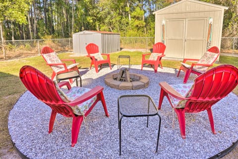 'Cloud 9 On The Coast' < 1 Mi to Beach! House in Waveland