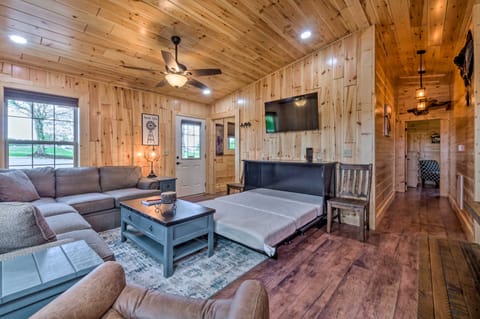 'Almost Heaven' Farmers Paradise on 50 Acres! House in Kentucky