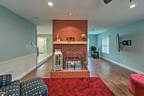 The Aviator's Dream: Pool, Spa & Private Runway! House in Port Orange