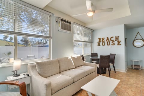 Florida Unit Steps from Indian Rocks Beach Access! Apartment in Indian Rocks Beach