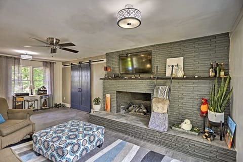Family-Friendly Escape ~ 6 Mi to City Center! House in Chattanooga