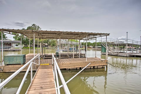 Possum Kingdom Lakefront Home w/ Patio & Dock! House in Possum Kingdom Lake