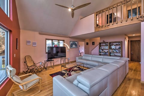 Lake Cumberland Home w/ Deck + Water Access! House in Lake Cumberland