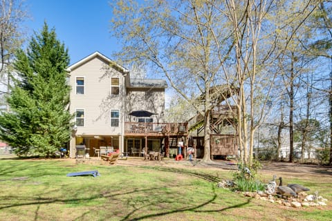 Pet-Friendly Lakehouse: View Tower + Fire Pit! House in Leesville