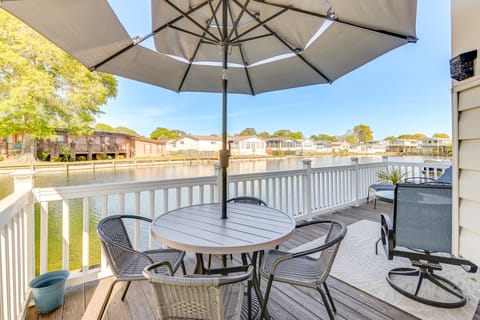 Deck & Pool Access: Myrtle Beach Getaway House in Surfside Beach