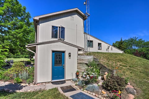 Southeast Michigan Escape ~ 3 Mi to Adrian! House in Ohio