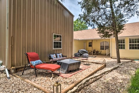 Holiday Island Home: Fire Pit & Boat Parking! House in Carroll County