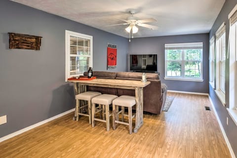 Holiday Island Home: Fire Pit & Boat Parking! House in Carroll County