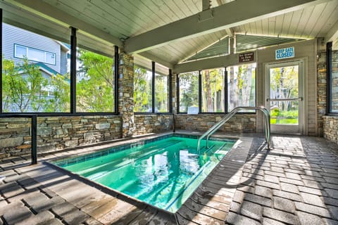 Hot Tub Access: Mammoth Lakes Nature Escape! Apartment in Mammoth Lakes