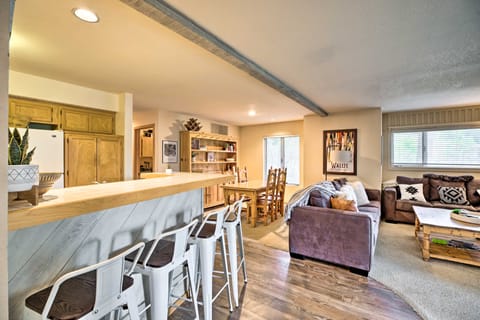 Hot Tub Access: Mammoth Lakes Nature Escape! Apartment in Mammoth Lakes