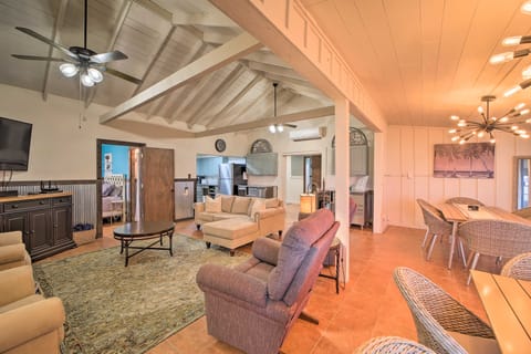 Private Beach: Waterfront Disney Getaway! House in Lake O The Cherokees