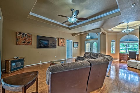 'Country Paradise' Retreat ~ 5 Mi to River! House in Florida