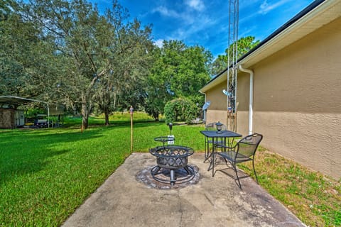 'Country Paradise' Retreat ~ 5 Mi to River! House in Florida