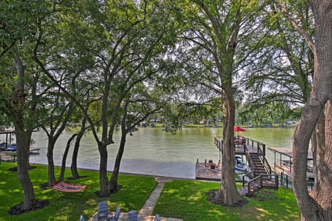 Guadalupe River Retreat w/ Private Yard House in Seguin