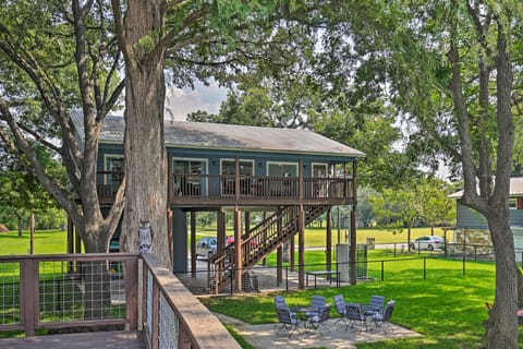 Guadalupe River Retreat w/ Private Yard House in Seguin