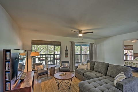 Guadalupe River Retreat w/ Private Yard House in Seguin