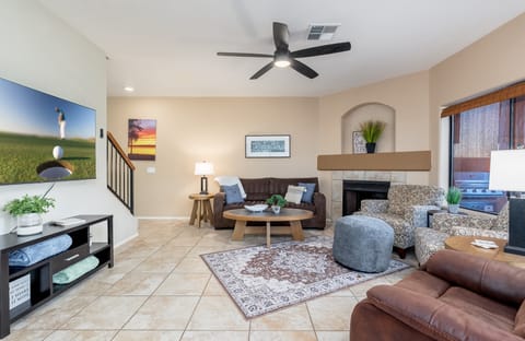 Gold Canyon Golfer's Getaway w/ Scenic Views! House in Gold Canyon