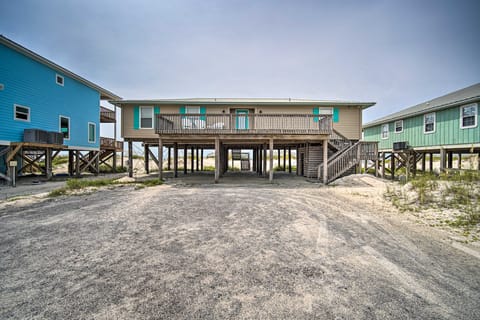 Sunny Gulf Shores Haven, 3 Mi to Fort Morgan! Cottage in Alabama
