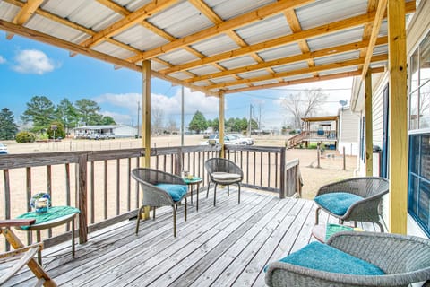 WFH-Friendly: Rural & Secluded Gem in Claxton! House in South Carolina