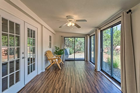 Sedona Home w/ View, Half-Mi to Chimney Rock! House in Sedona